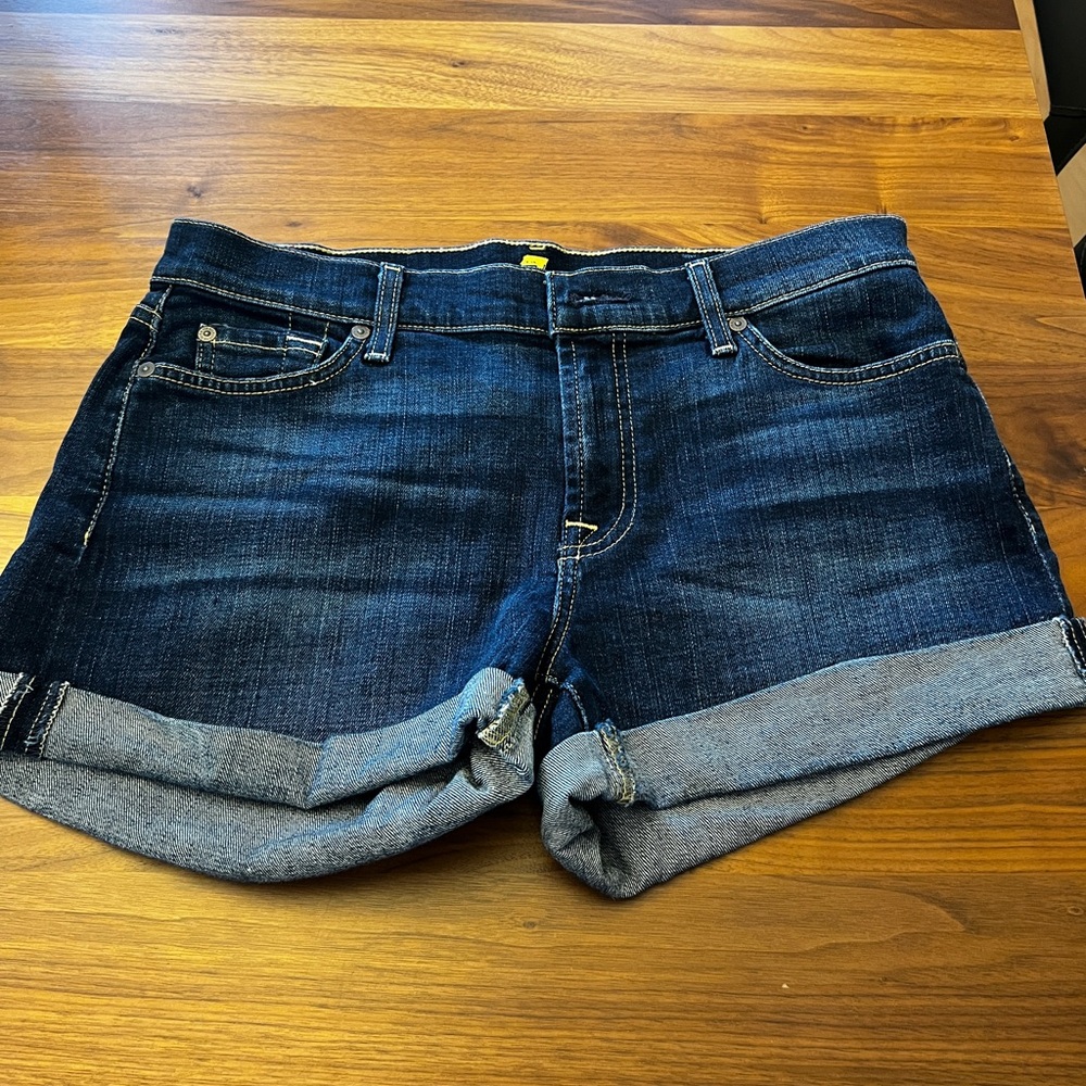 7 for all Mankind Women Jean Shorts - 28